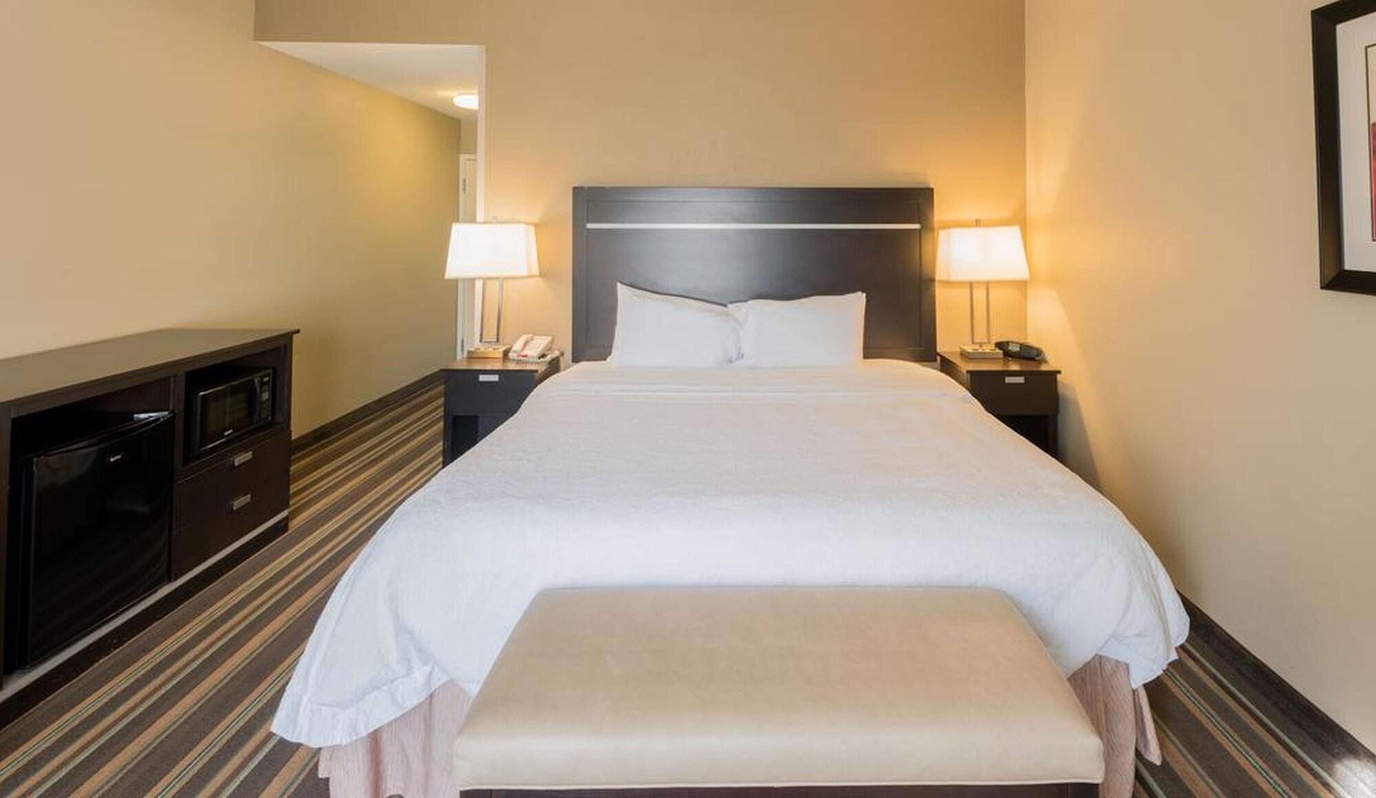 Hampton Hotel 3*