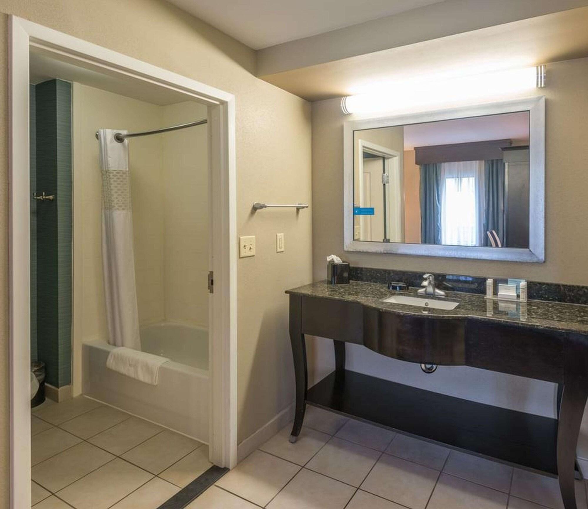 Hampton Hotel