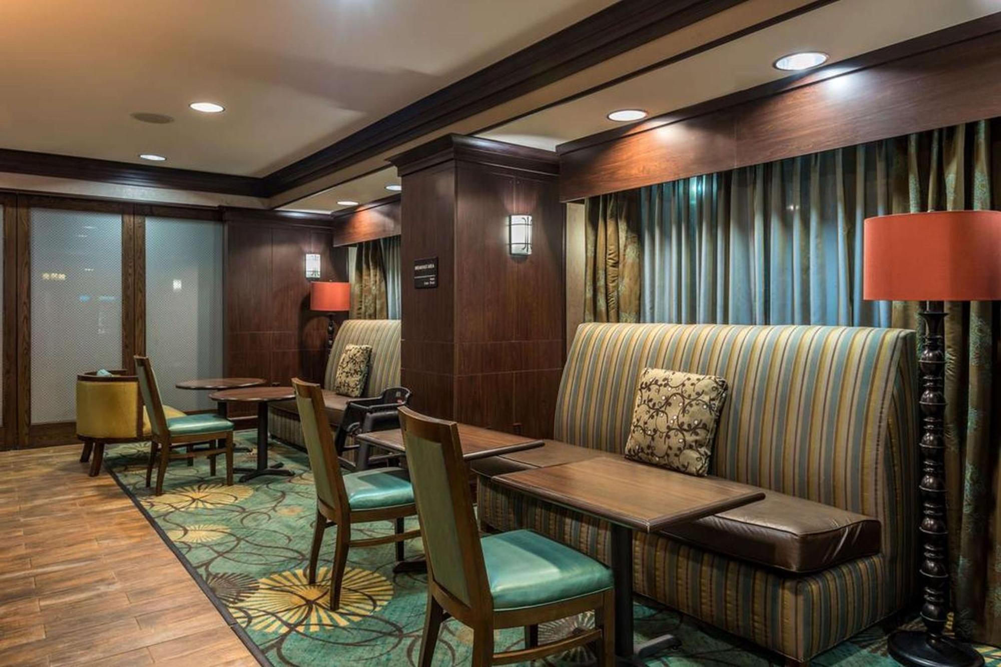 Hampton Hotel 3*